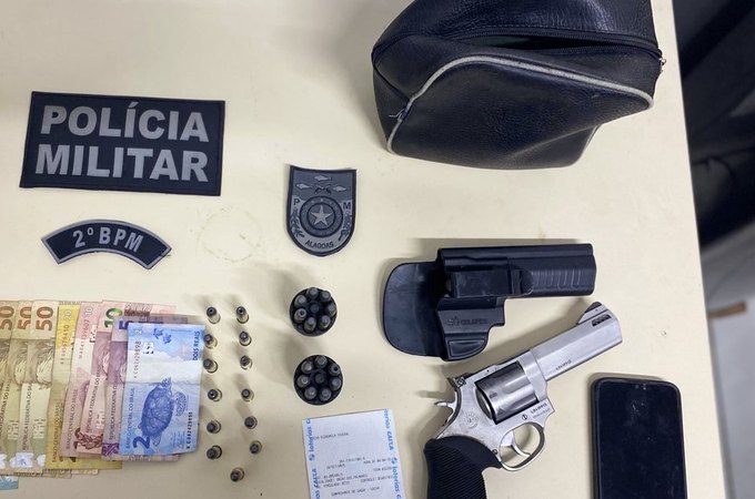 Polícia prende dois homens com drogas, armas e dinheiro em União dos Palmares