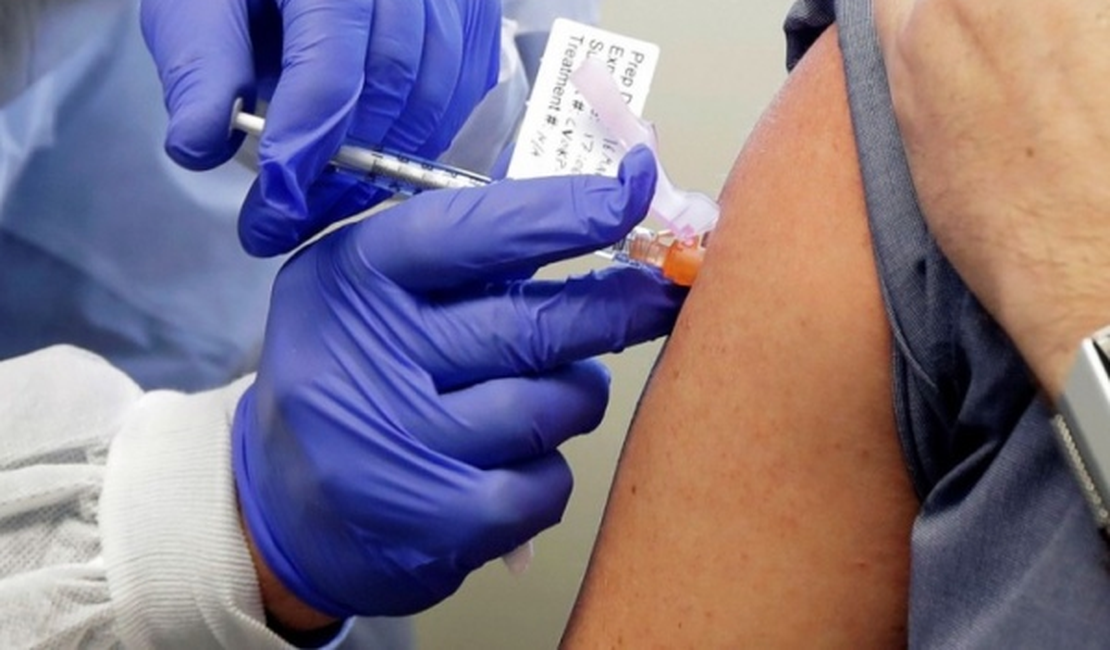 Fiocruz e AstraZeneca firmam parceria para vacina contra Covid-19