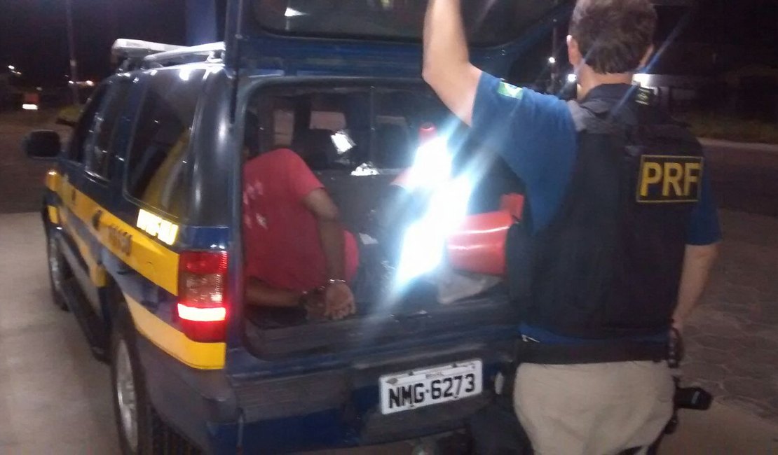 Polícia Rodoviária Federal captura foragido da justiça em São Sebastião