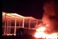 Incêndio atinge caminhão no centro de distribuição de empresa de construção, em Rio Largo