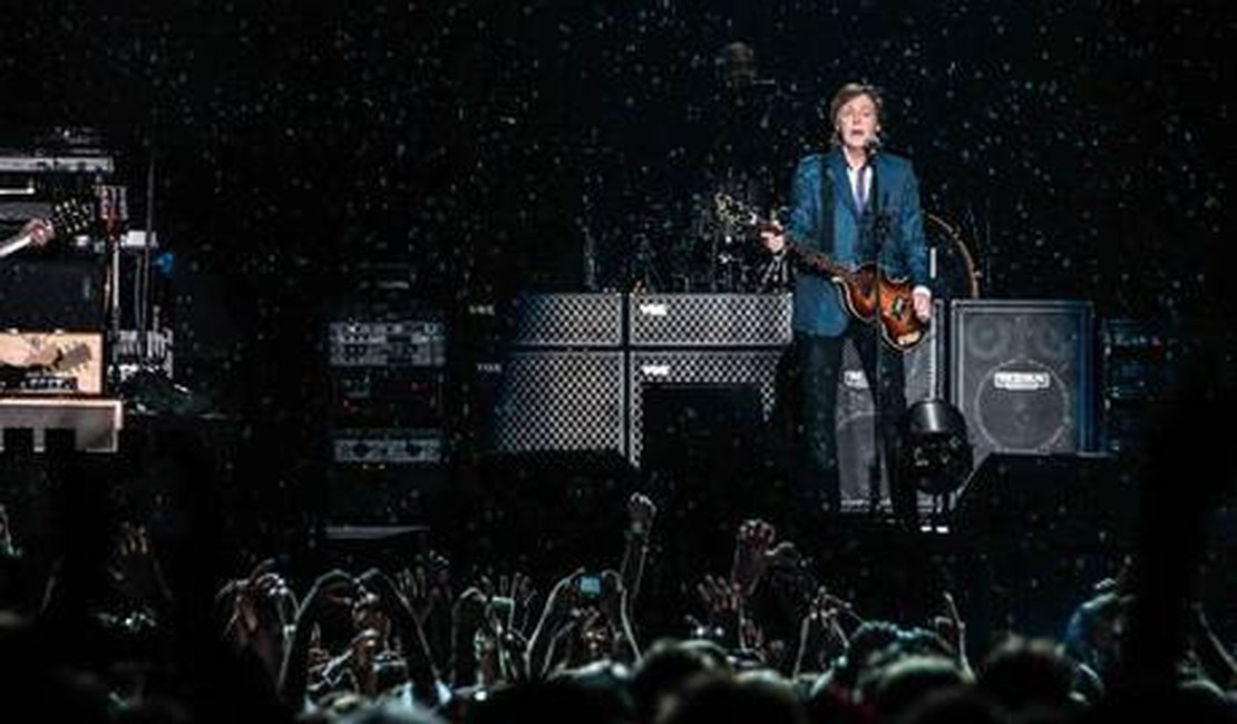 Paul McCartney ignora chuva e declara amor por 'Sampa'