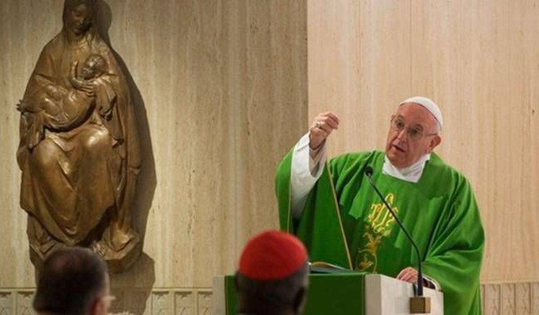 Papa condena o escândalo da vida dupla: Vão à Missa, mas não vivem como cristãos