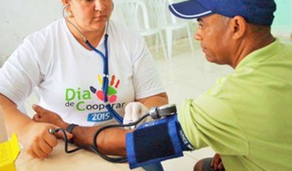 Cooperativas oferecem serviços gratuitos para população de Arapiraca