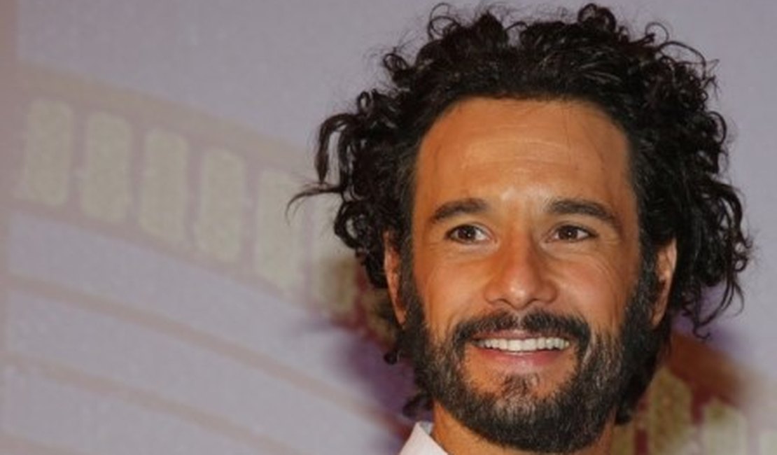 Rodrigo Santoro finalmente compra terreno em Piranhas, AL