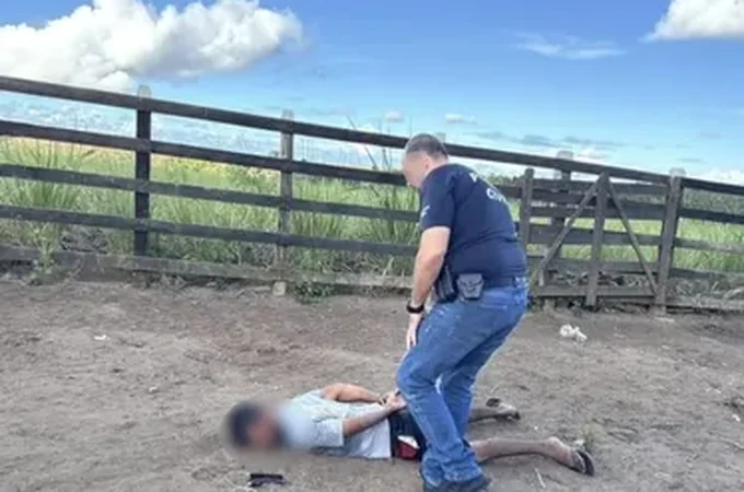 Segundo suspeito de assassinato com foice em Campo Alegre é preso em matagal
