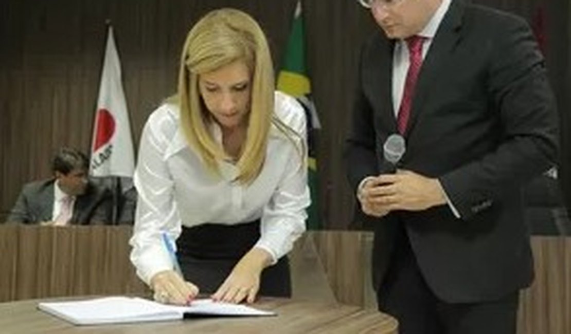 Fernanda Marinela é empossada como presidente da OAB Alagoas&#8207;