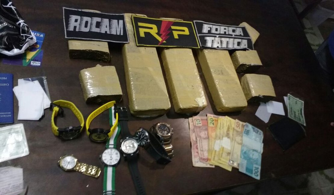 Após perseguição, PM prende dupla suspeita de tráfico de drogas em Arapiraca