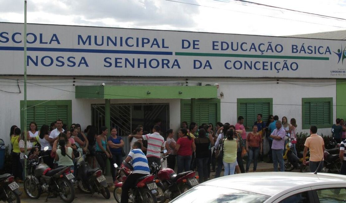 Professores de Limoeiro de Anadia aceitam proposta da prefeitura e voltam às salas de aula