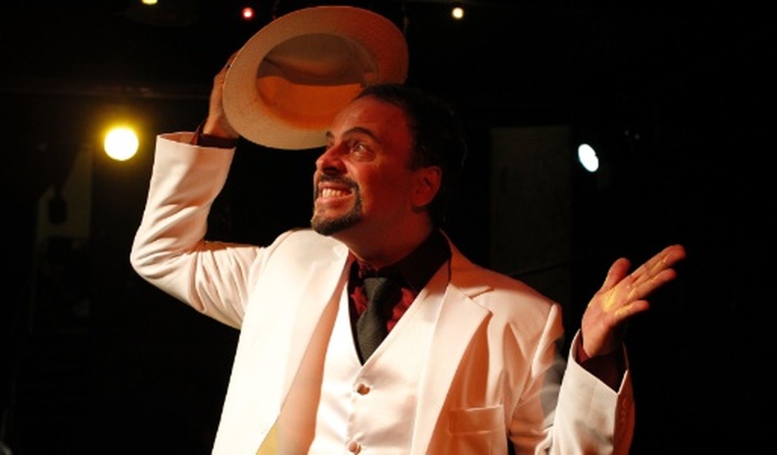 Beijo gay escrito por Nelson Rodrigues volta com tudo ao teatro