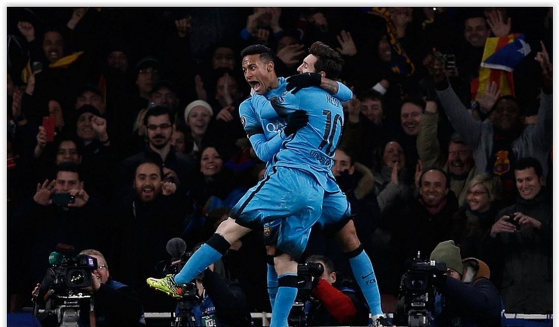 Com dois de Messi, Barça bate Arsenal e abre vantagem na Champions