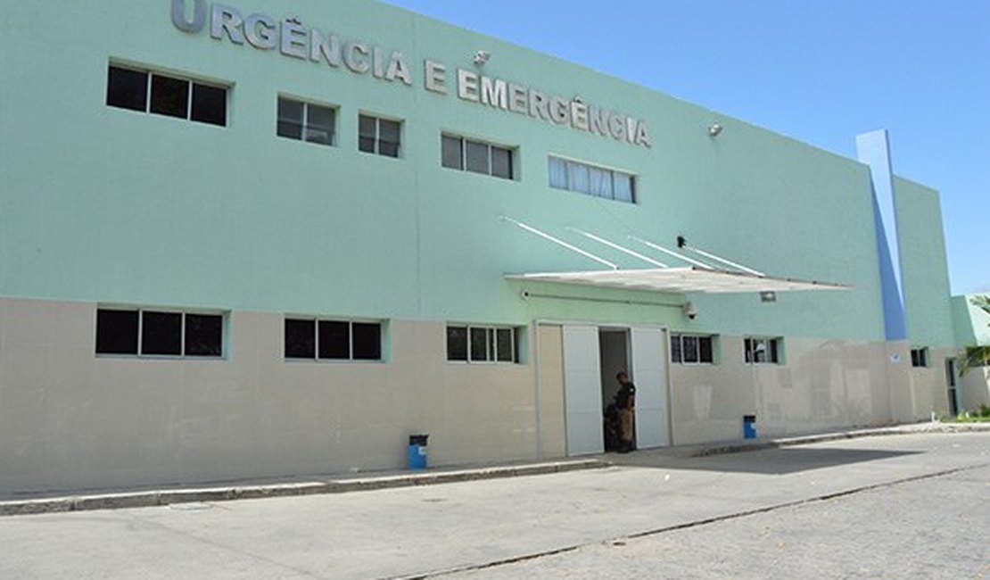 Presa suspeita de assassinar mulher a golpes de facão