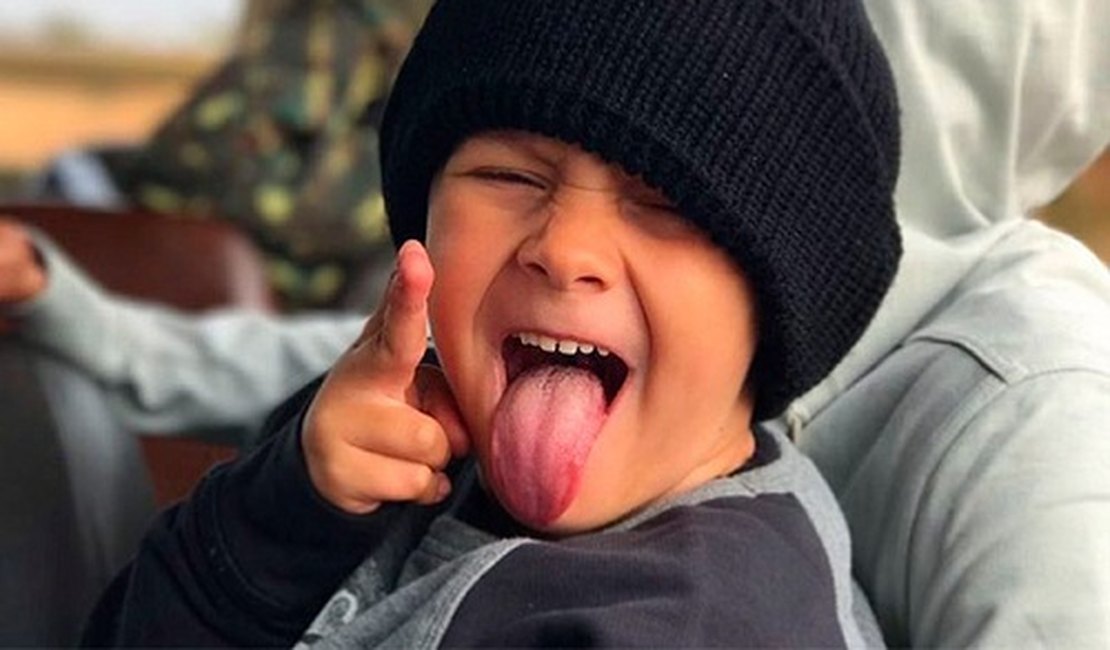 Neymar ‘para’ Instagram após publicar foto do filho Davi Lucca