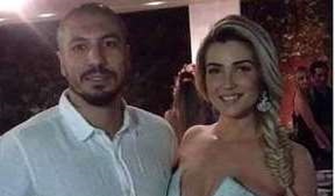 Ex-BBBs Fernando e Aline se casam em cerimônia discreta