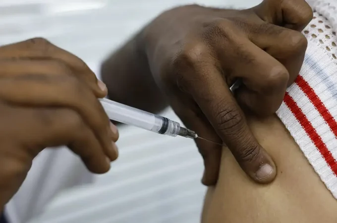 Casos de Síndrome Respiratória Aguda Grave estão em queda, diz Fiocruz