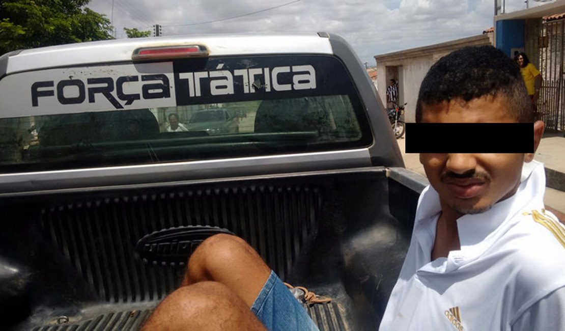 Força Tática apreende adolescente com duas armas, em Arapiraca