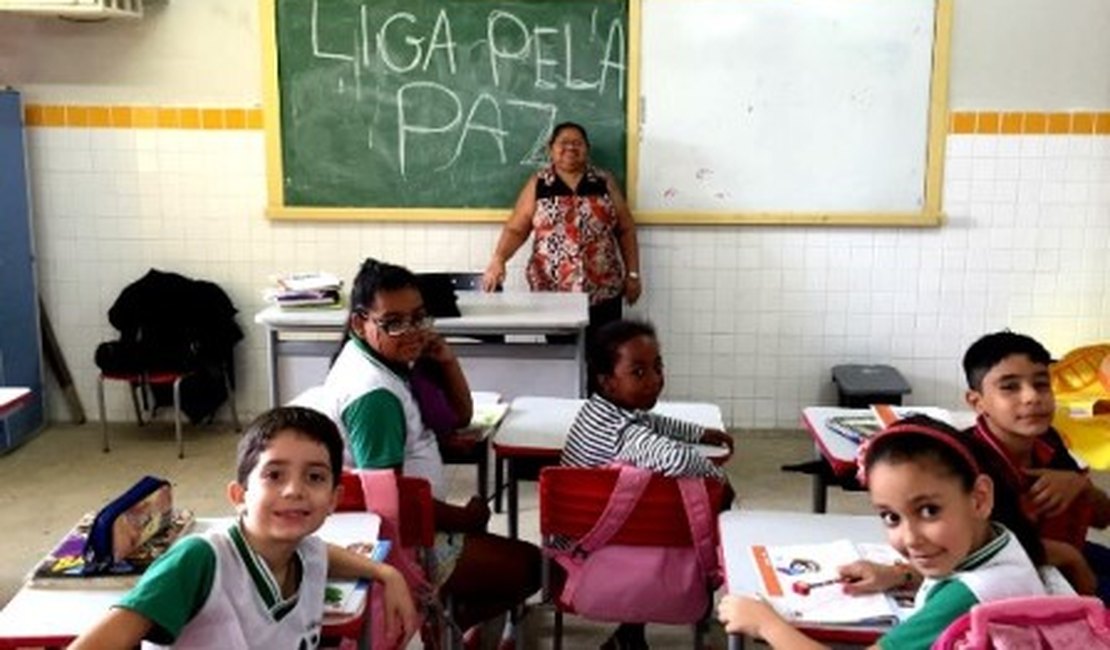 Programa Educação Emocional e Social muda atitudes na escola e na família em Arapiraca