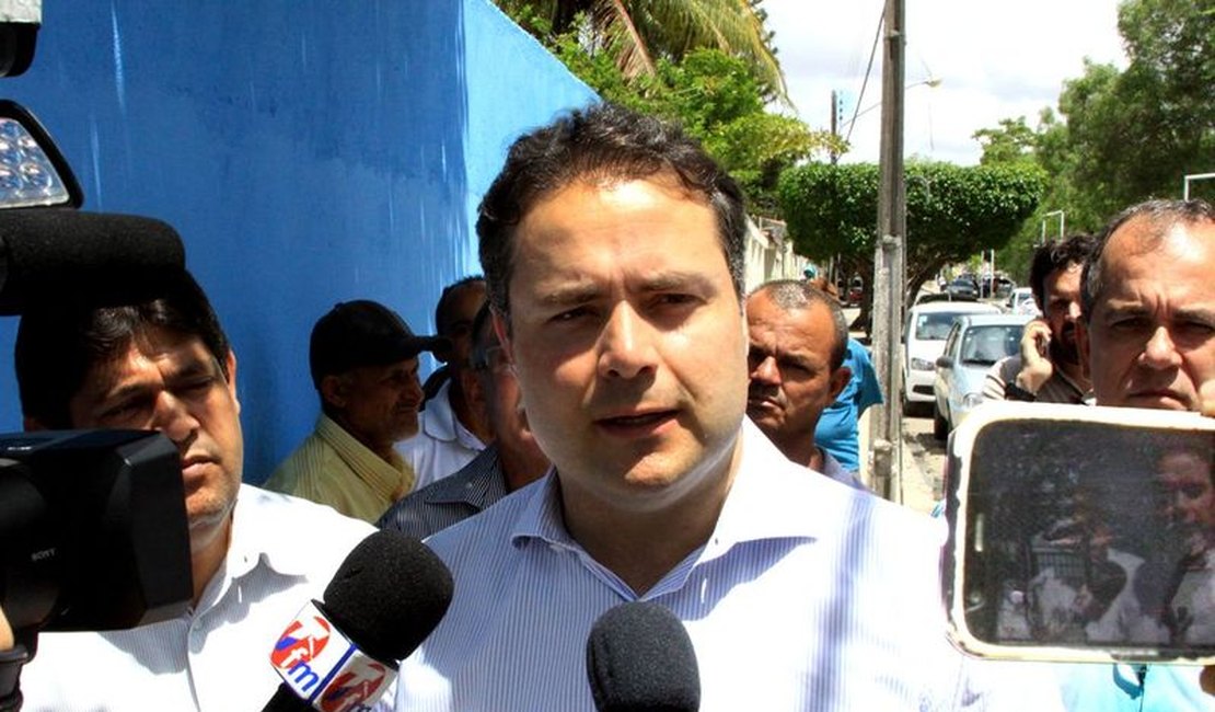 Governador reafirma promessa de prorrogar concurso e convocar professores