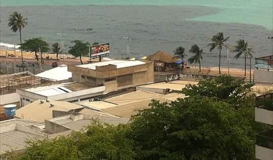 IMA notifica órgão por contaminação no mar de Jatiúca