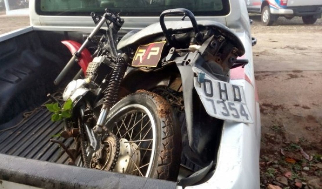Motocicleta roubada é recuperada durante festa no Agreste alagoano