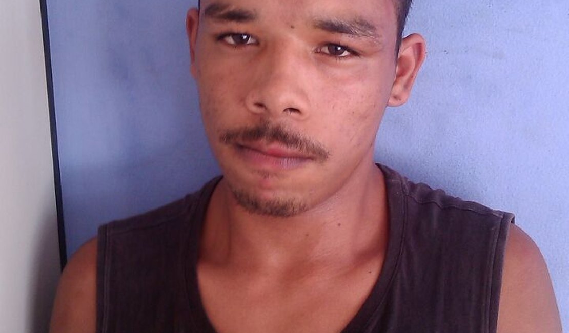 Homem é detido suspeito de tráfico de drogas, em Arapiraca