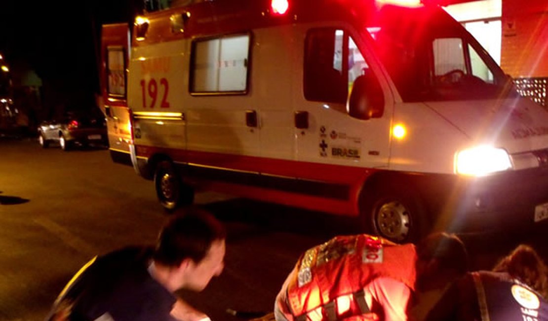 Adolescente de 17 anos sofre emboscada e é baleado em Arapiraca
