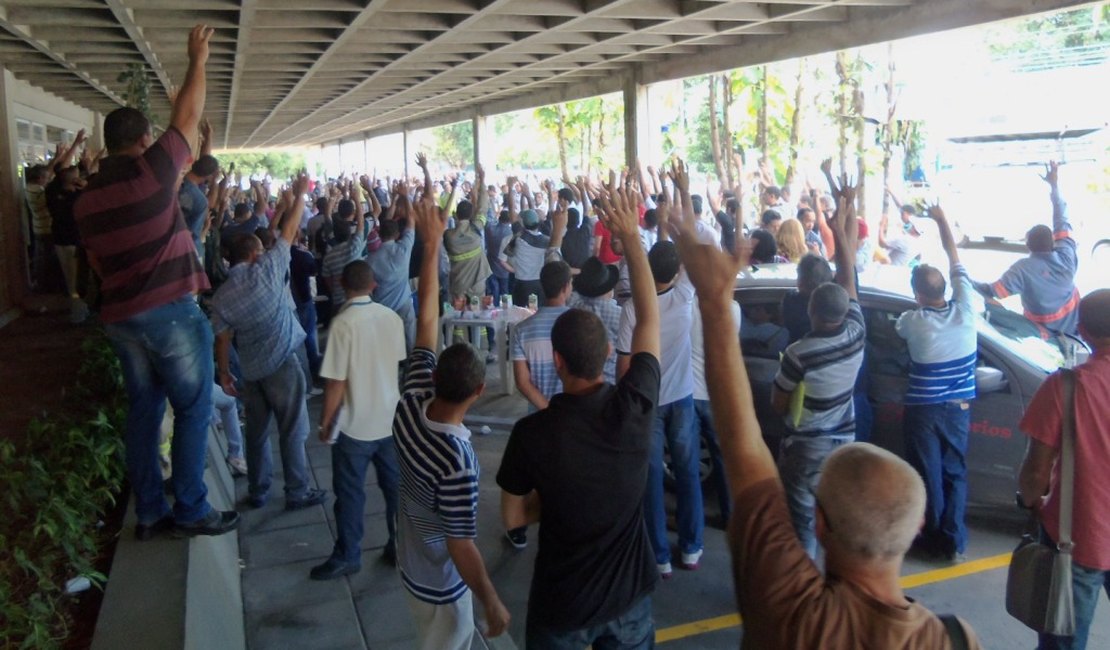 Greve dos trabalhadores da Eletrobras e Chesf é encerrada após 15 dias