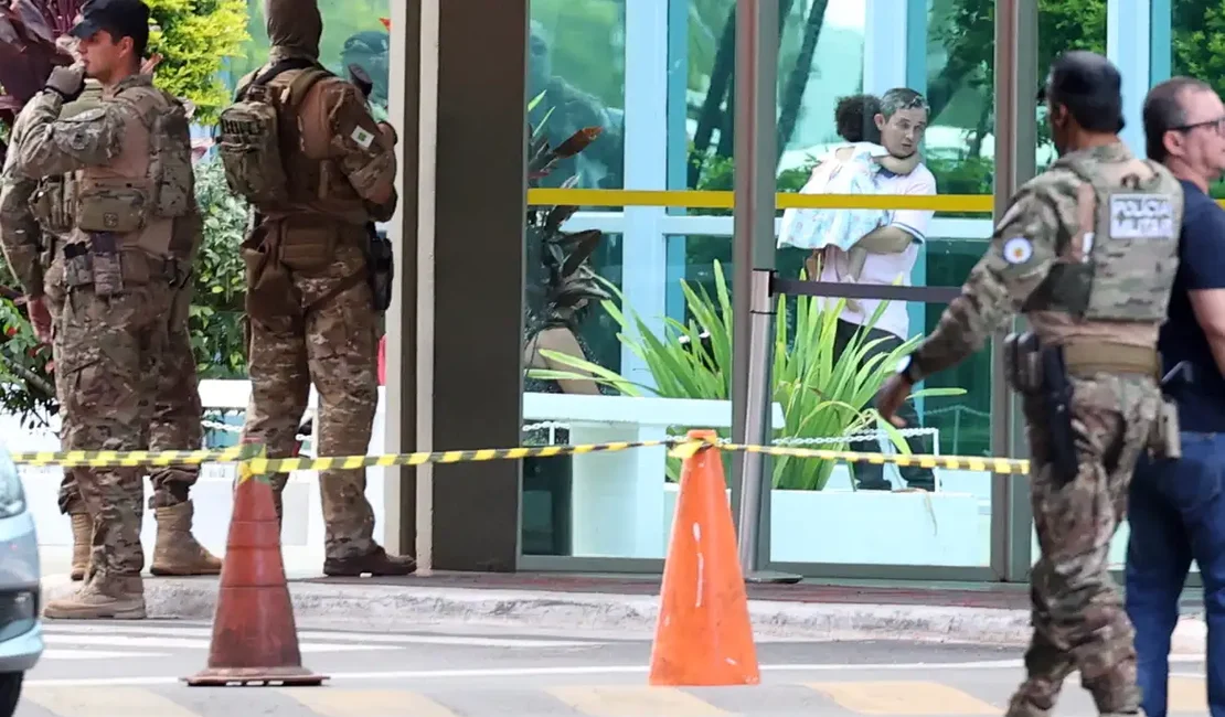 Ministério é evacuado para investigação de ameaça de bomba