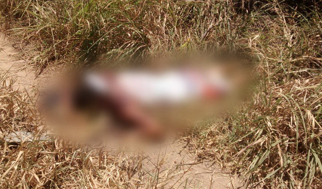 Em crime brutal, família é assassinada em Maceió