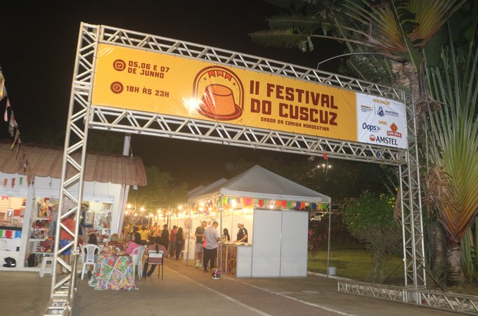 VÍDEO: Ampliado e com pratos deliciosos, 2° Festival do Cuscuz tem início em Arapiraca