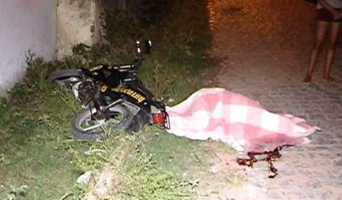 Cobrador é morto a tiros próximo a colégio em Marechal