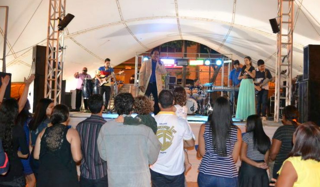Evento reúne pagode gospel e pop rock no Mercado do Artesanato neste feriado