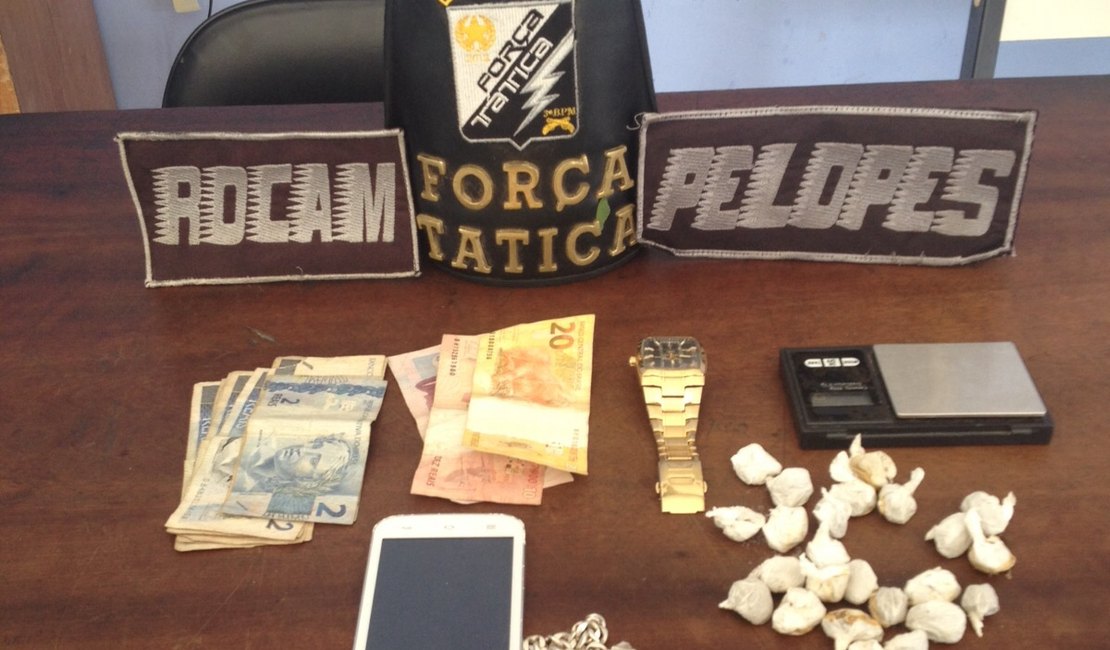 Polícia Militar prende fugitivo com drogas no Manoel Teles em Arapiraca