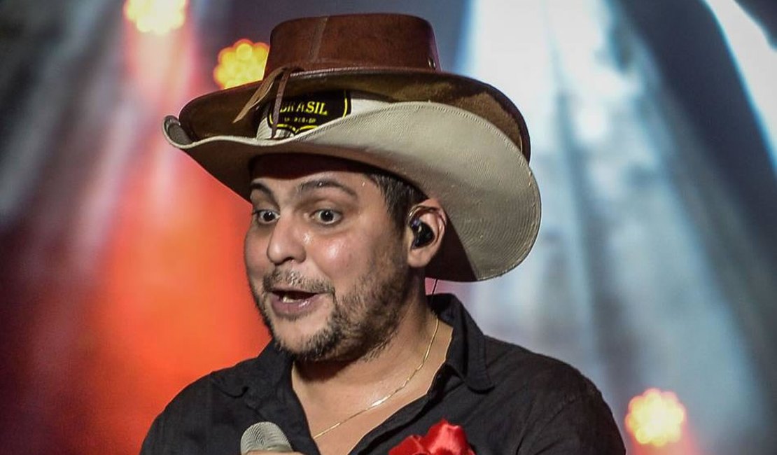 Vídeo: Fãs acusam Jorge, da dupla com Mateus, de se apresentar bêbado em show
