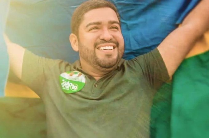 Polícia Federal deflagra operação para investigar suposta compra de votos que beneficiou o prefeito de Viçosa, João Victor Calheiros
