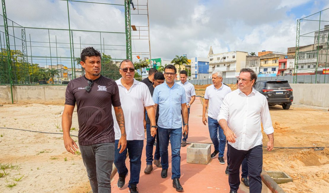 Complexo poliesportivo do Parque Ceci Cunha será inaugurado com Bello Soares e Falcão, os reis do futevôlei e futsal
