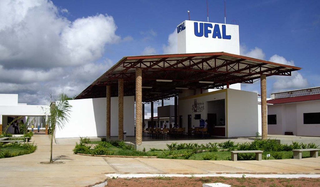 Ufal tem corte de 30% no total do orçamento de 2015