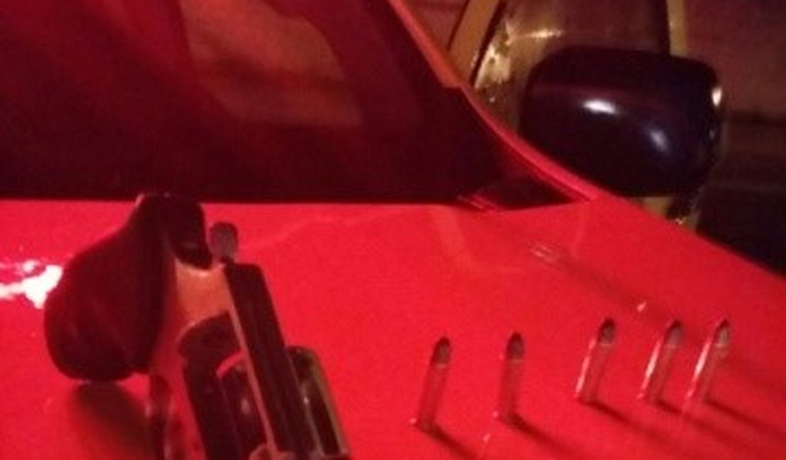 Homem é flagrado com arma durante festejos juninos em Coruripe