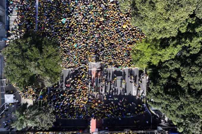 No ápice, ato com Bolsonaro na Av. Paulista reuniu 12,4 mil pessoas, segundo metodologia da USP
