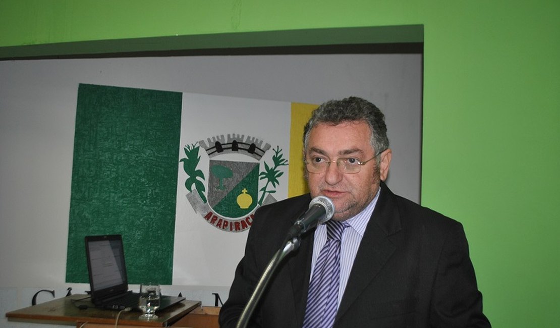 Vereador lamenta redução de recursos para tratamento do câncer em Arapiraca