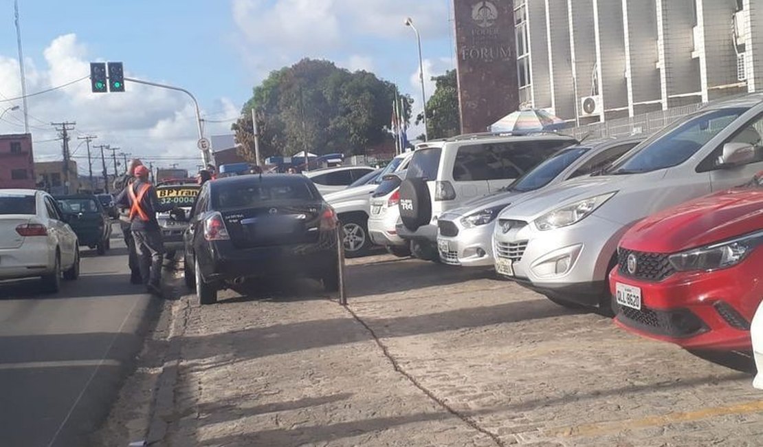 Funcionário da OAB baleado por militar do BPTran depõe na Corregedoria da PM, em Maceió