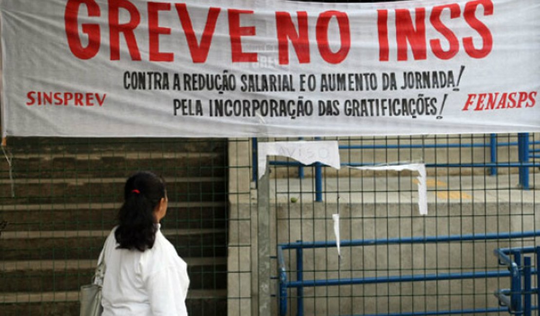Em assembleia, servidores do INSS de AL aprovam suspensão da greve