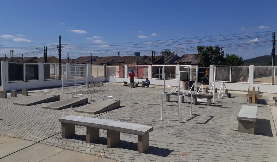 Construção da Academia de Saúde do bairro Bonsucesso está sendo finalizada