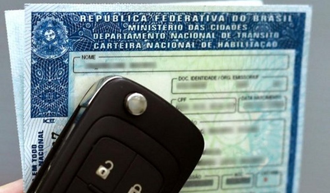 Senadora defende CNH gratuita e fim da obrigatoriedade de autoescola