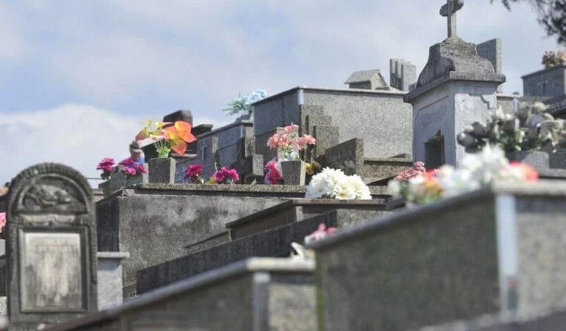 Coveiro é ameaçado de morte por homem que exigia entrar em cemitério fora do horário de funcionamento, em Arapiraca