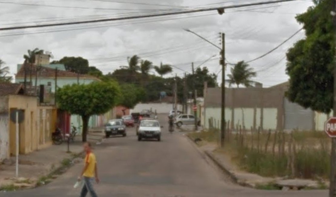 Jovem tem a motocicleta roubada ao sair de autoescola em Arapiraca