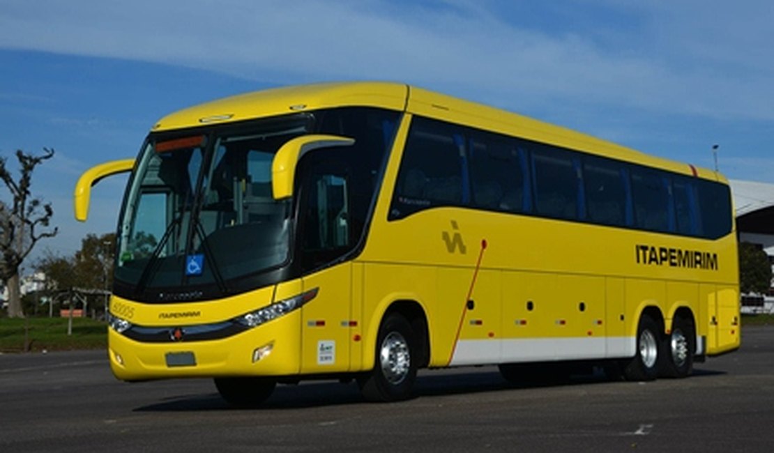 Dupla rouba 21 passageiros de ônibus da Itapemirim em São Miguel