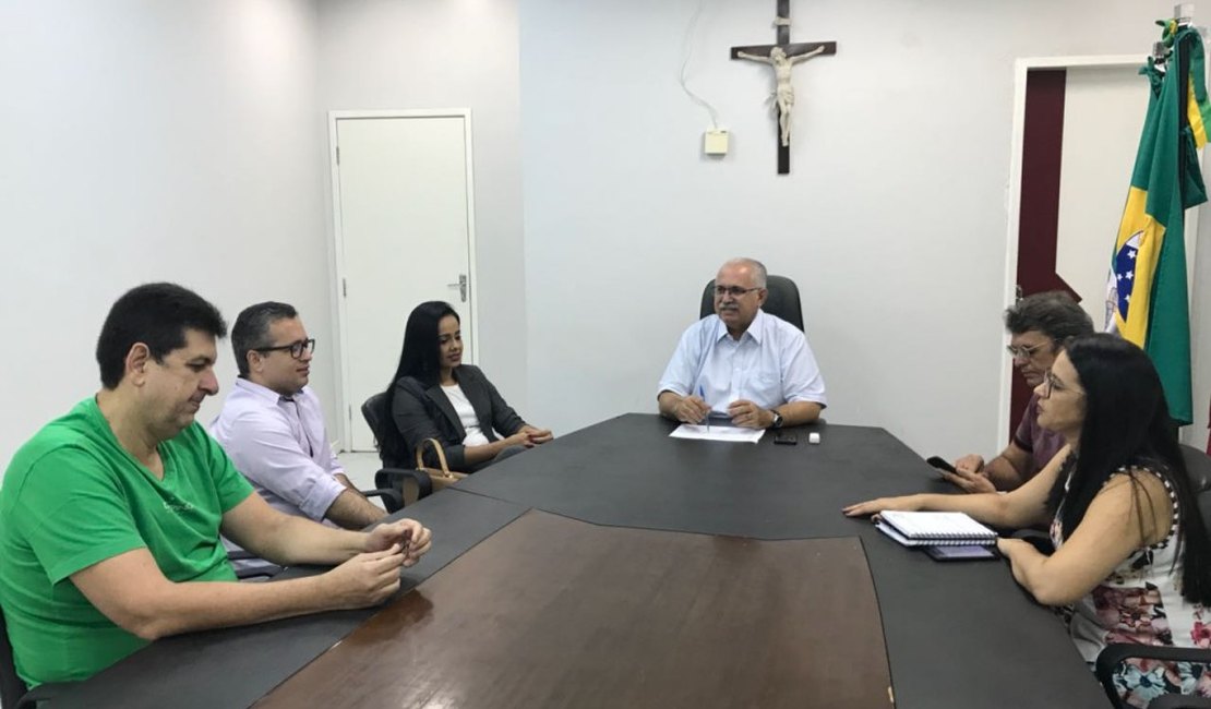 Prefeitura de Arapiraca limitará serviços devido à falta de combustíveis