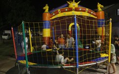 Entrega de pavimentação de ruas no bairro Jardim Tropical