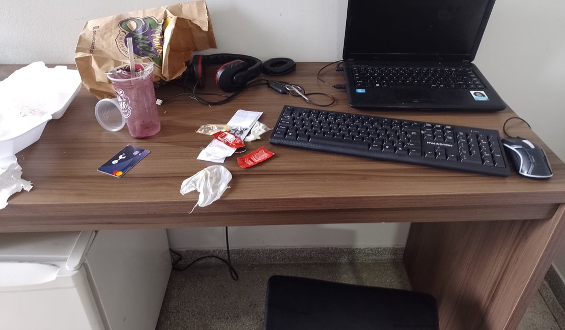 Polícia Civil prende homem por uso de documento falso em hotel na Pajuçara, em Maceió