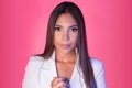 Acidente de carro: cantora gospel Amanda Wanessa reage a tratamento e pode deixar UTI nas próximas 72h